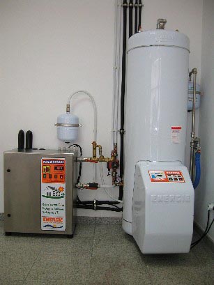 Combinación de equipo termodinámico para ACS y para calefacción