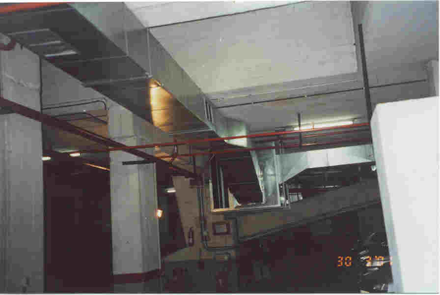 extraccion de garajes de vehículos en chapa galvanizada de sección rectangular
