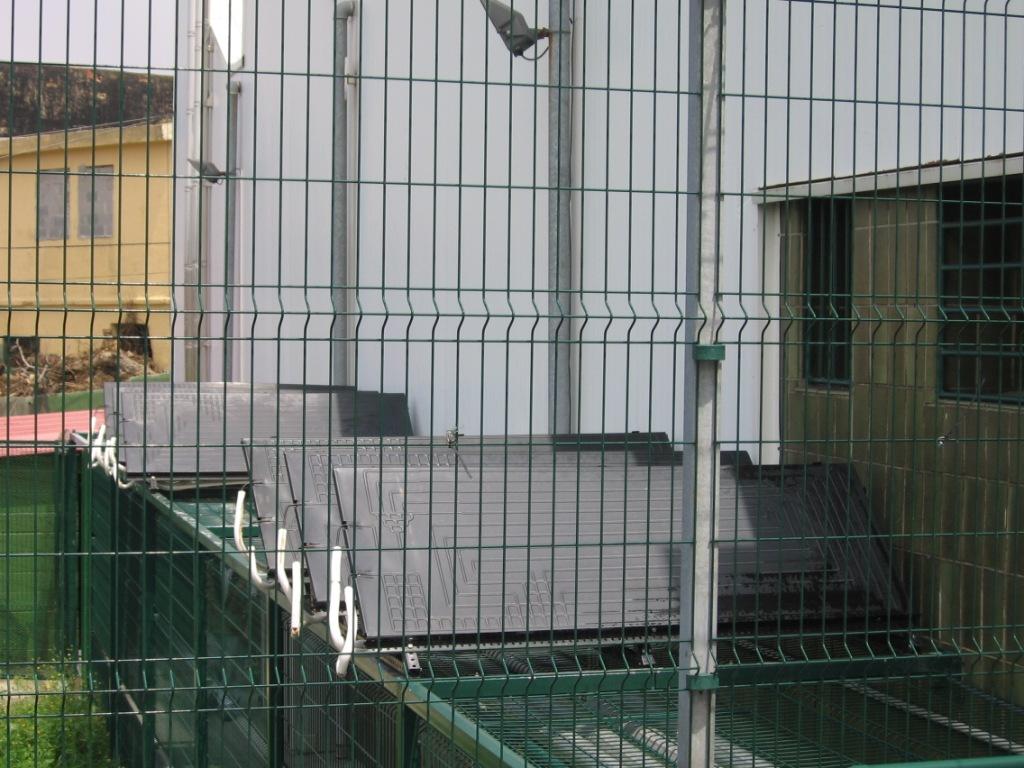 Paneles solares termodinámicos colocados en el Instituto de Repelega Portugalete